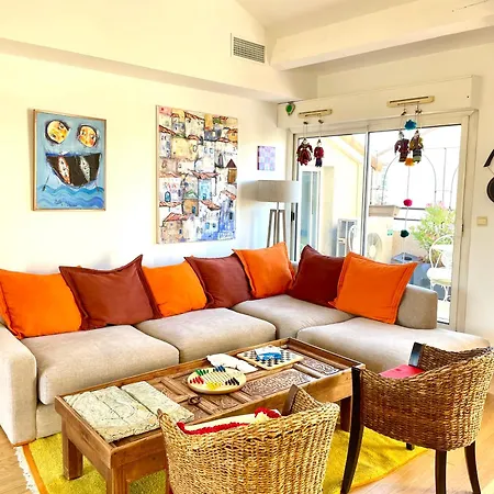 Apartment Prado Spacious And Sunny Loft In