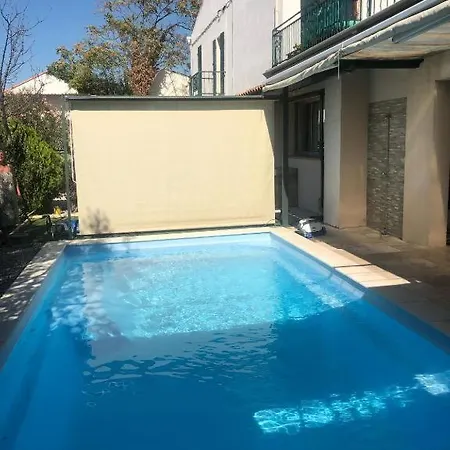 Terrasse Privee Piscine Homestay Marseille