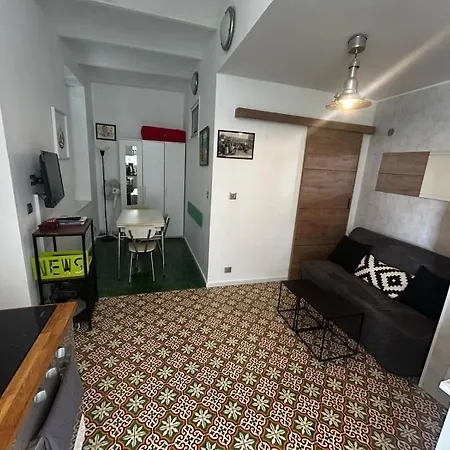 Cabanon De Malmousque