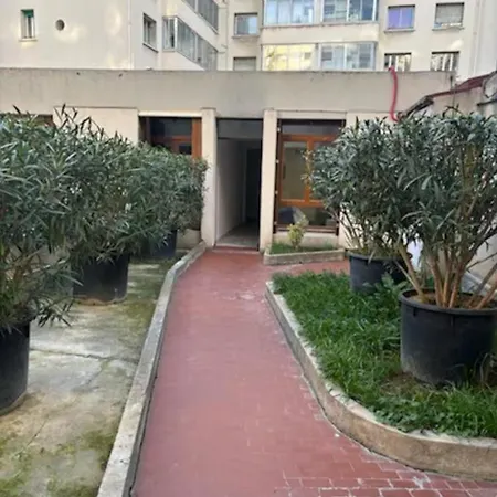 Modern Near Stade Velodrome Metro Station