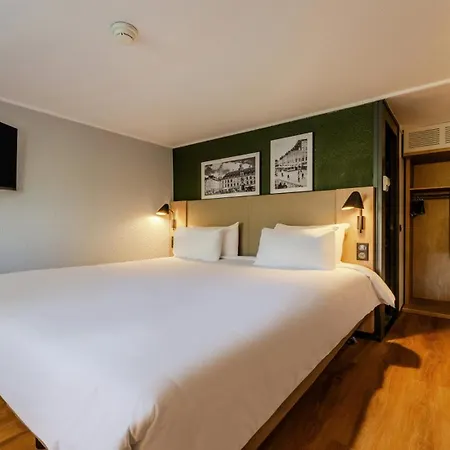 Hotel Campanile Saint Antoine 3*