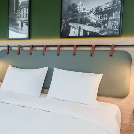 Hotel Campanile Saint Antoine 3*