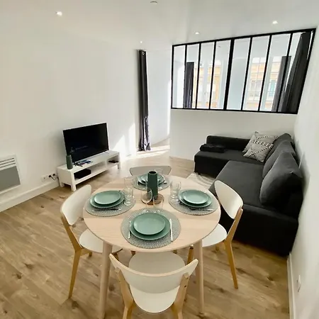 Superb 56 M Near Vieux-port And The Panier Apartment