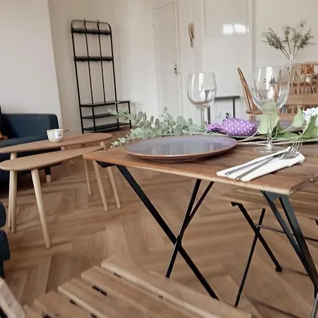 Le Phoceen Apartament *