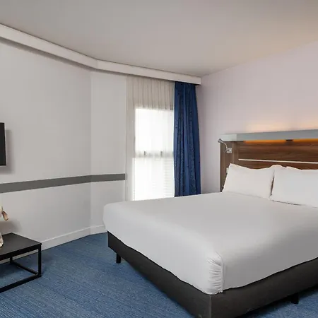 Hotel Centre Gare Saint-charles 3*