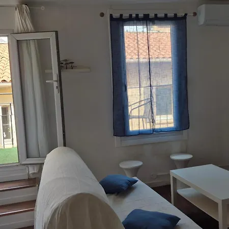 Au Coeur Du Panier Avec Terrasse 2 A 4 Personnes Climatisation Marseille