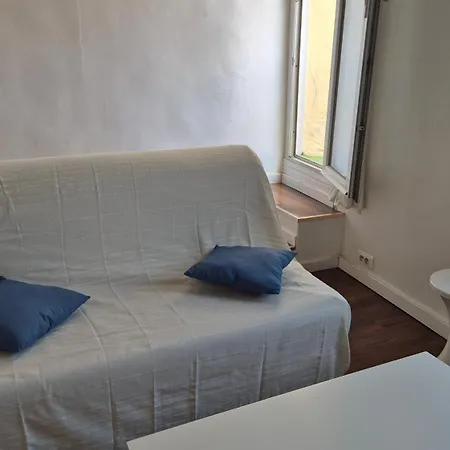 Au Coeur Du Panier Avec Terrasse 2 A 4 Personnes Climatisation Apartment Marseille