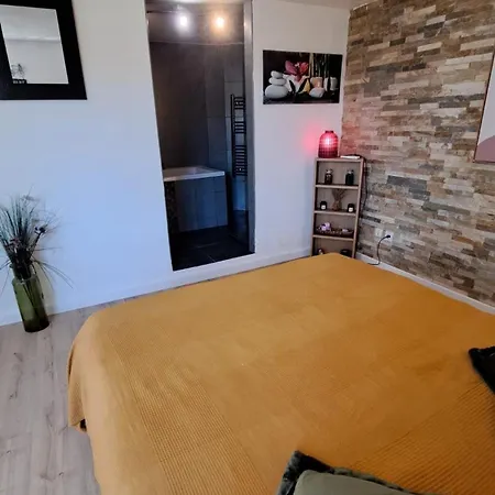 T2 Avec Terrasse Calme Absolue Dans Apartment Marseille