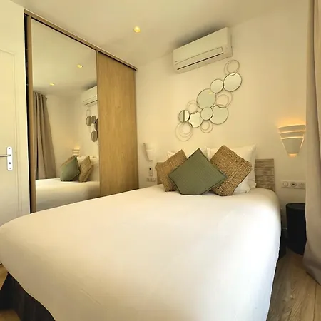 Du Vieux Port Aparthotel