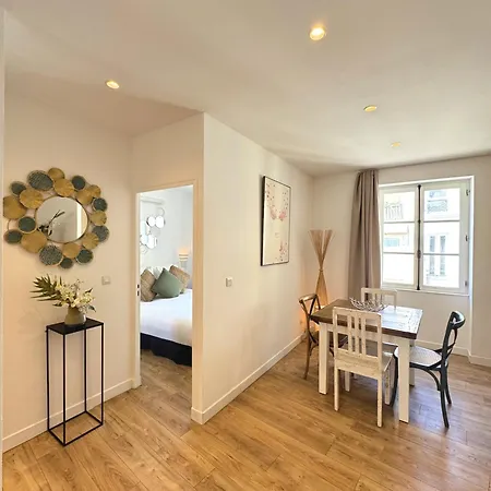 Aparthotel Du Vieux Port 4*