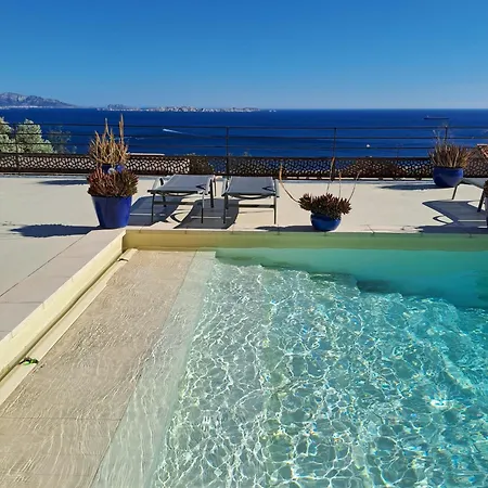 Guest house Les 2 Vue Piscine *