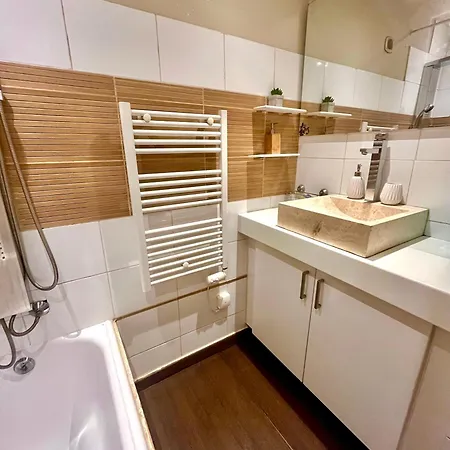 Apt Chic With View On Collines De Marcel Pagnol Wifi Free Parking And Clim Apartment Marseille