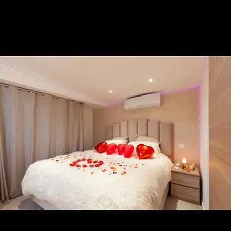 Les Pins De Palama Apartment *