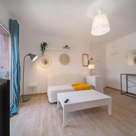 Equipe Avec Parking Apartment Marseille