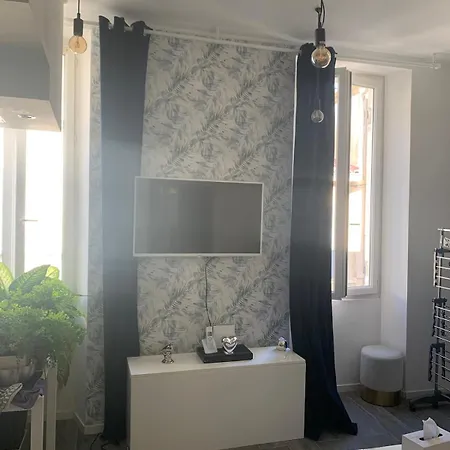 Cosy By Alice Centre &