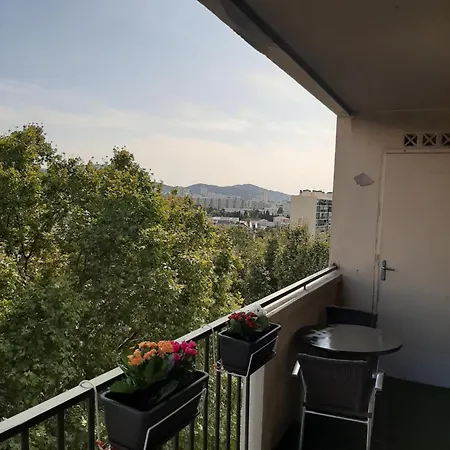 A Appartement *