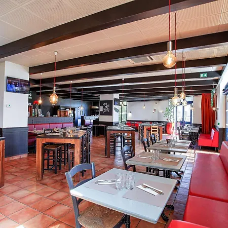Hotel Ibis Centre Gare Saint Charles 3*