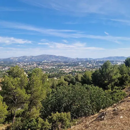 Le Cocon Marseillais Holiday home Marseille