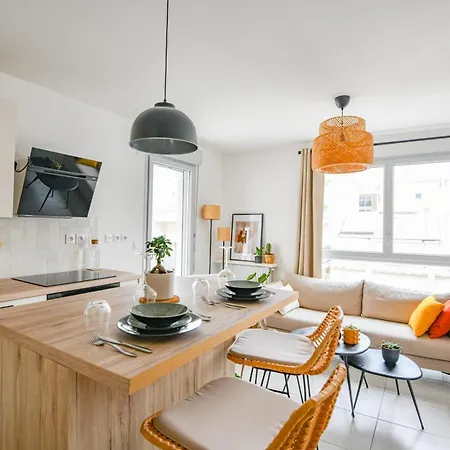 Appartement 1 Ch Avec Balcon Et Parking A La Joliette