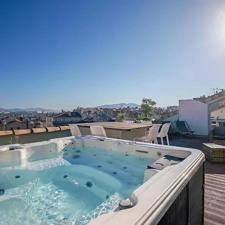 Apartment Maison Sur Les Toits A *
