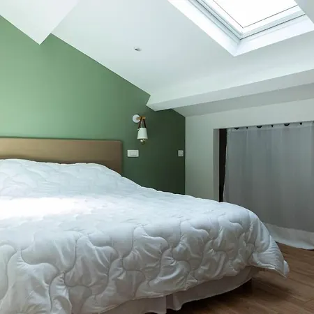 Apartment T2 Lumineux 12e