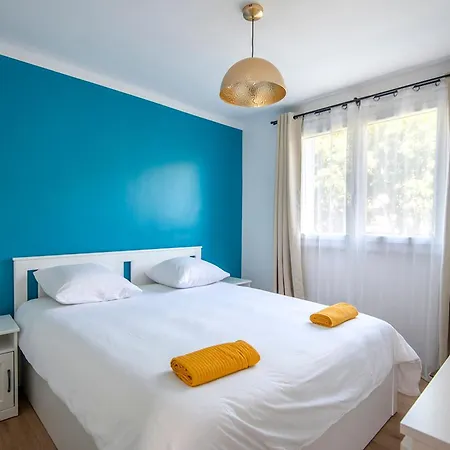 Apartment Beautiful Of 65 M2 In The 8th
