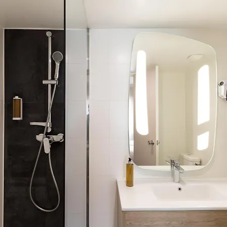 Hotel Ibis Styles Centre Prado Place Castellane 3*