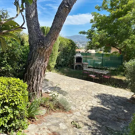 Villa Maison Au Calme Avec Jardin *