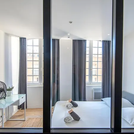 Superb 56 M Near Vieux-port And The Panier Apartment *