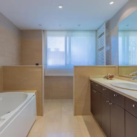 Hideaway With Class *