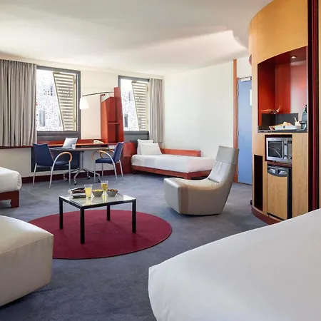 Novotel Centre Euromed 4*