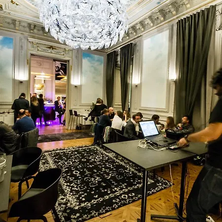 Hotel C2