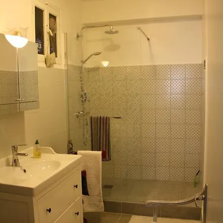 Chambre D'hote Mt Et Jm Gleizes Oda ve Kahvaltı