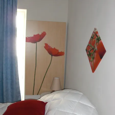 Apartahotel Residhotel Vieux Port 3*