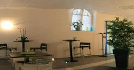 Residhotel Vieux Port Apartahotel Marsella