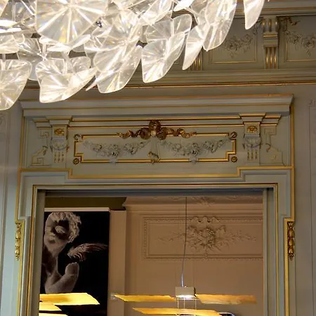 C2 Hotel