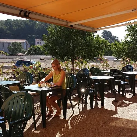 Ibis Budget Valentine Hotel Marselha