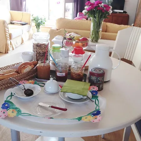 Oda ve Kahvaltı La Petite Maison Marsilya