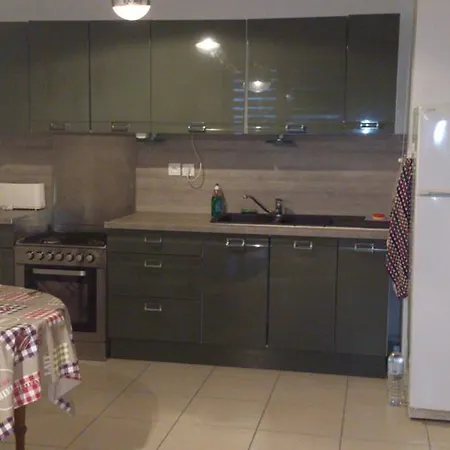 Le Village 76 M2 Climatisation 1Er Arrondissement Gare A Pied Box Parking Possible