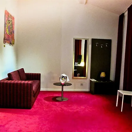 Hotel Music 3*