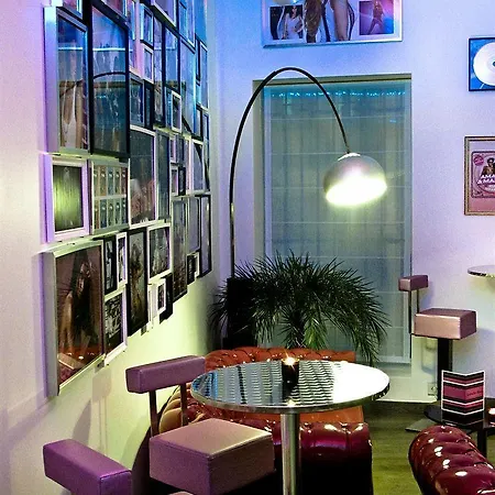 Hotel Music 3*