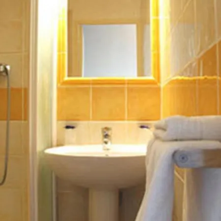 Hotel Europe Vieux Port 2*