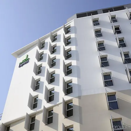 Express Saint Charles, An Ihg Marseille