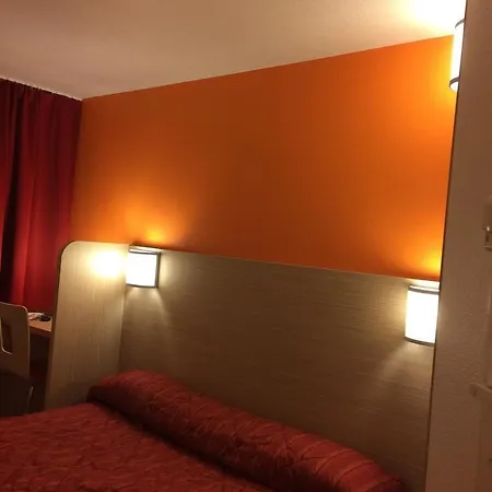 Premiere Classe La Valentine Hotel *