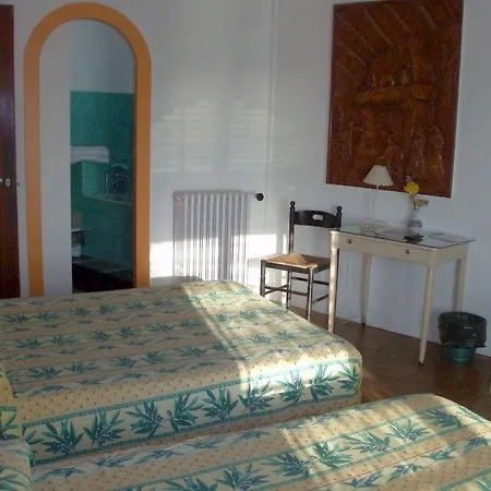 Peron 3* Marseille