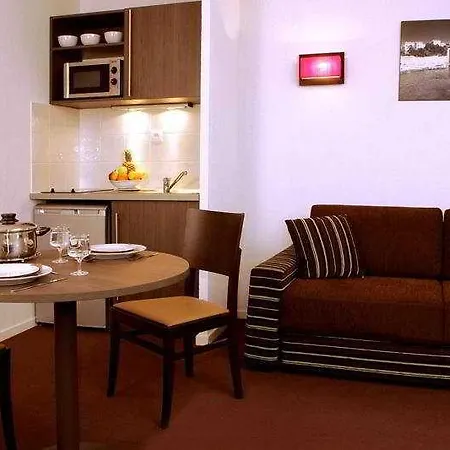Adagio Access Saint Charles Aparthotel Marseille