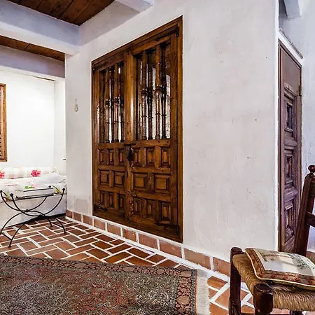 La Demeure Du Panier Guest house