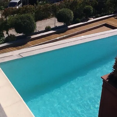 La Blanche Bed & Breakfast