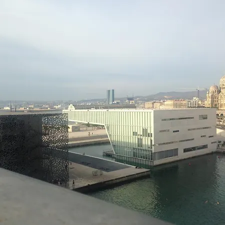 Du Palais Longchamps Apartment Marseille