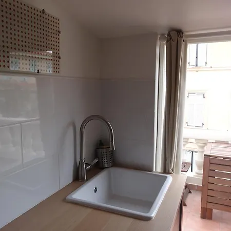 Panier 1930 Apartment